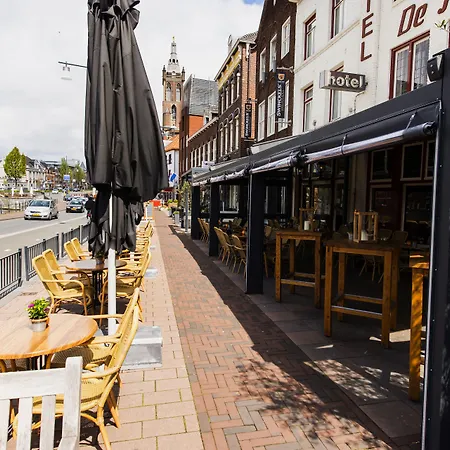 En Grand Cafe De Pauw