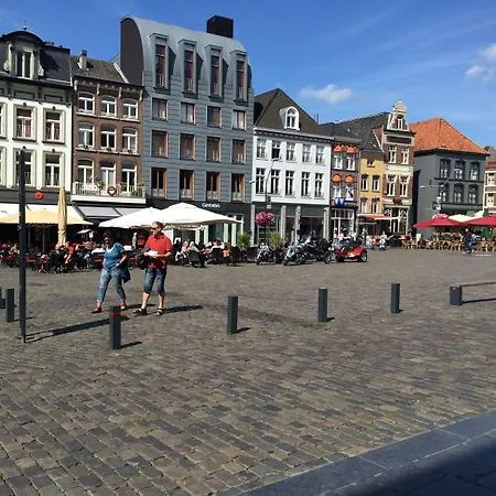 Hotel En Grand Cafe De Pauw 2*