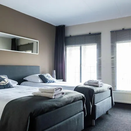 Hotel En Grand Cafe De Pauw 2*