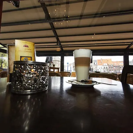 Hotel En Grand Cafe De Pauw