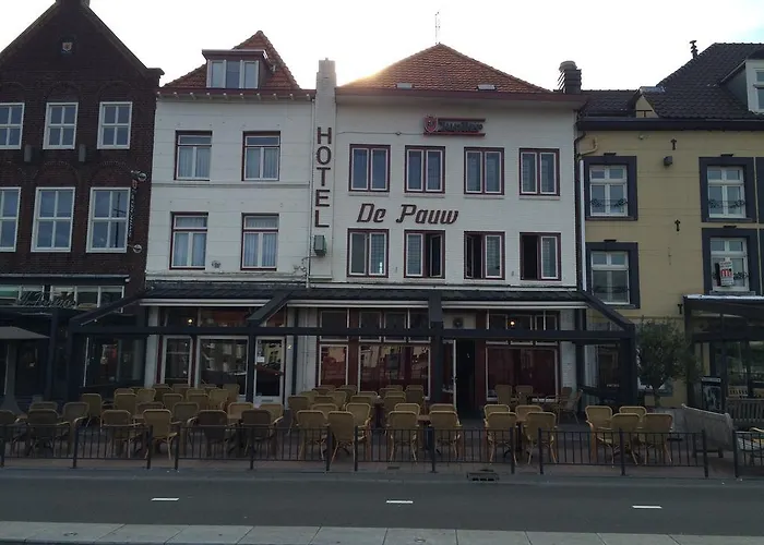 En Grand Cafe De Pauw 2*