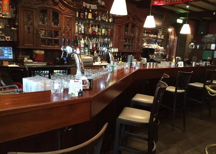 En Grand Cafe De Pauw فندق 2*