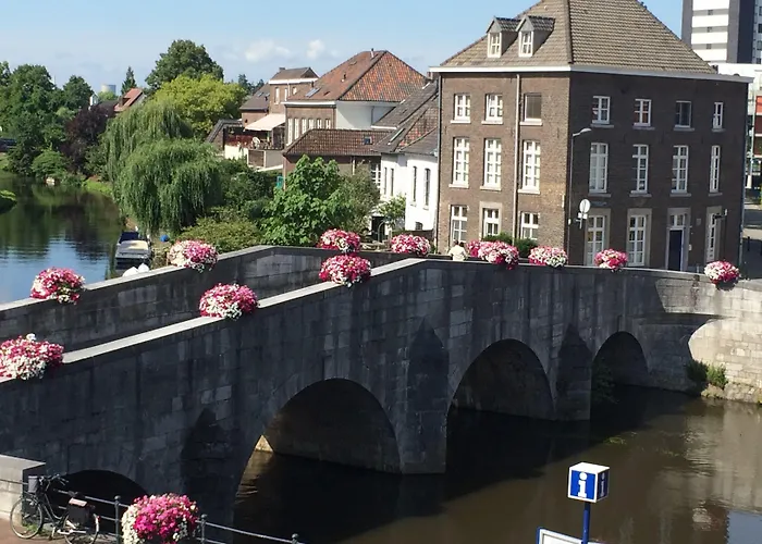 En Grand Cafe De Pauw 2*