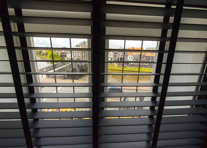 En Grand Cafe De Pauw 2*