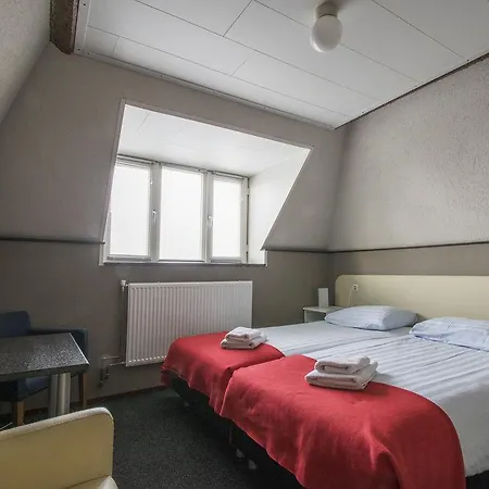Hotel En Grand Cafe De Pauw 2*