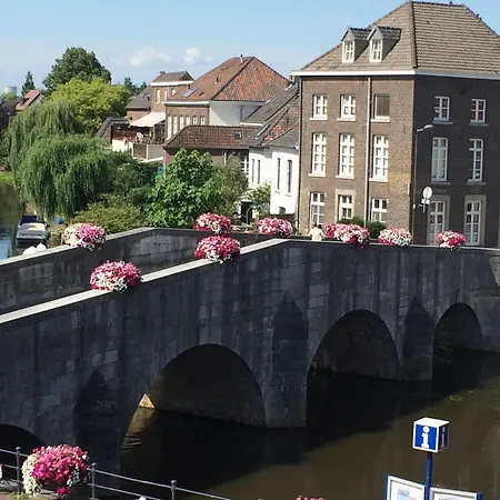 Hotel En Grand Cafe De Pauw Roermond